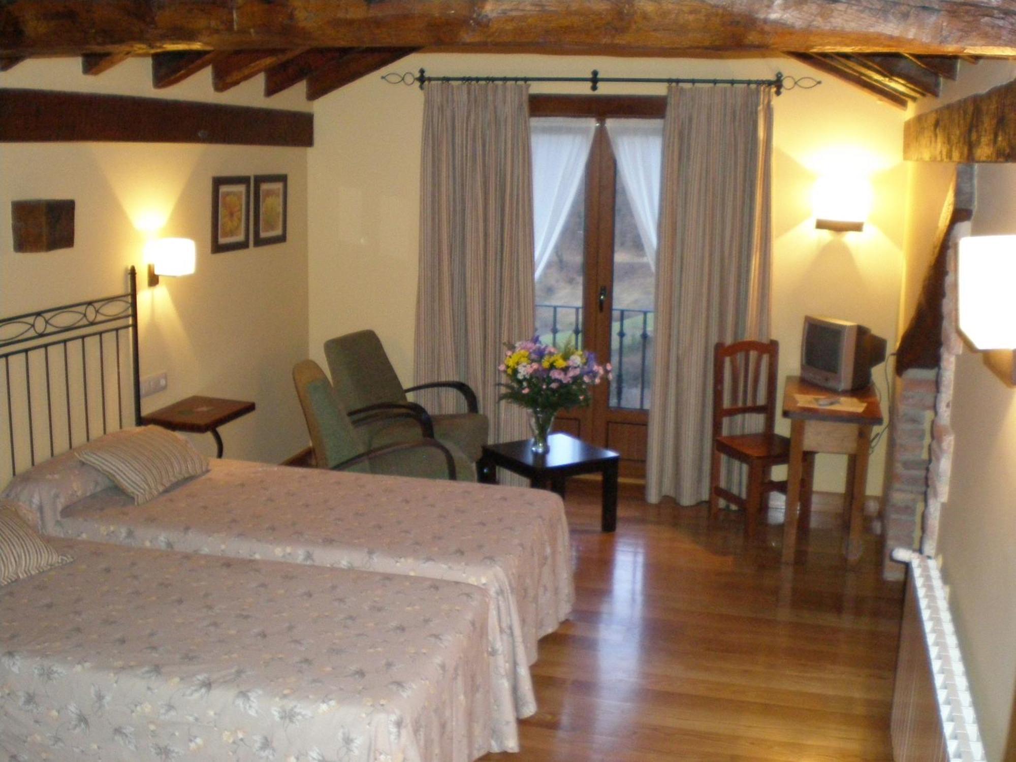 La Posada De Cucayo Dobres Esterno foto